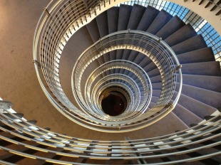 spiral-staircase-180536_1280